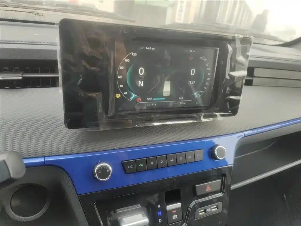 Yufeng EM27 2024 Model EM27L EVE Energy 41.86kWh — миниатюра 13