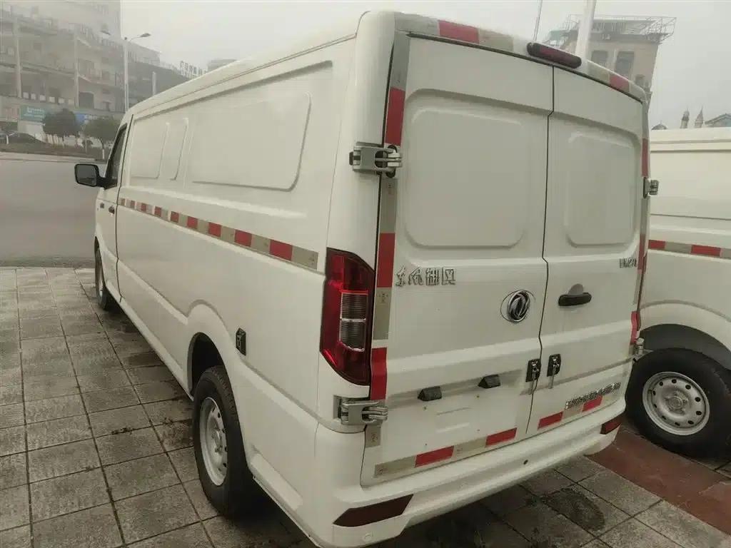 Yufeng EM27 2024 Model EM27L EVE Energy 41.86kWh — миниатюра 5
