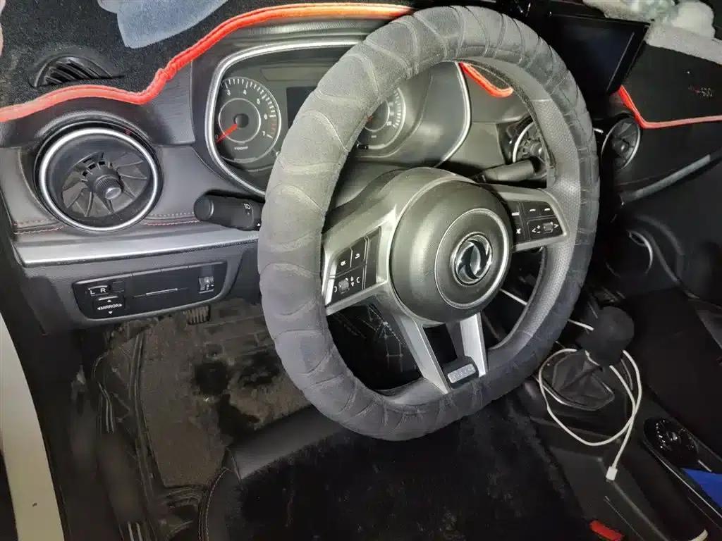 Fengguang 500 2022 Model 1.5L Manual Enjoyment Edition — миниатюра 3