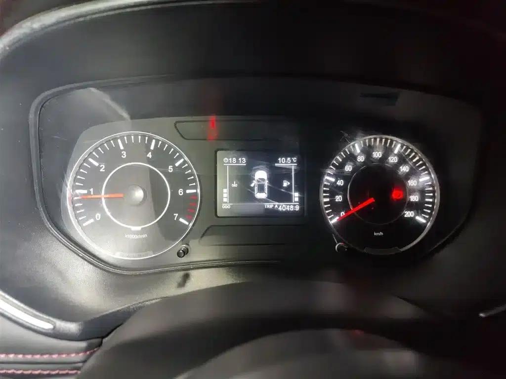 Fengguang 500 2022 Model 1.5L Manual Enjoyment Edition — миниатюра 4