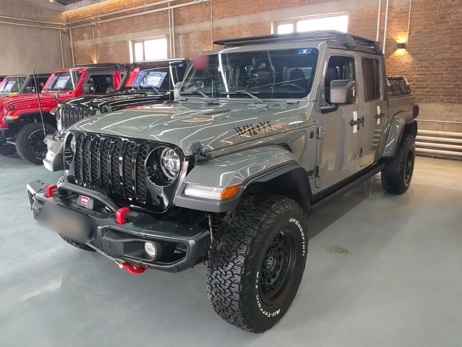 Jeep Gladiator 2022 3.6L Pioneer Edition — миниатюра 1