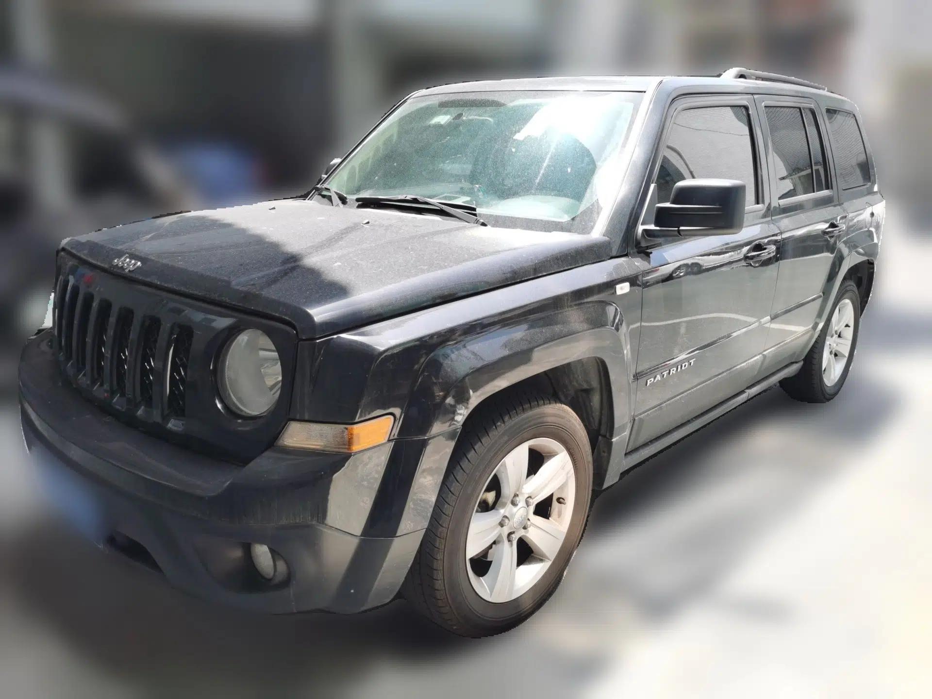 Jeep Patriot 2014 2.0L Sport Enhanced Edition — миниатюра 1