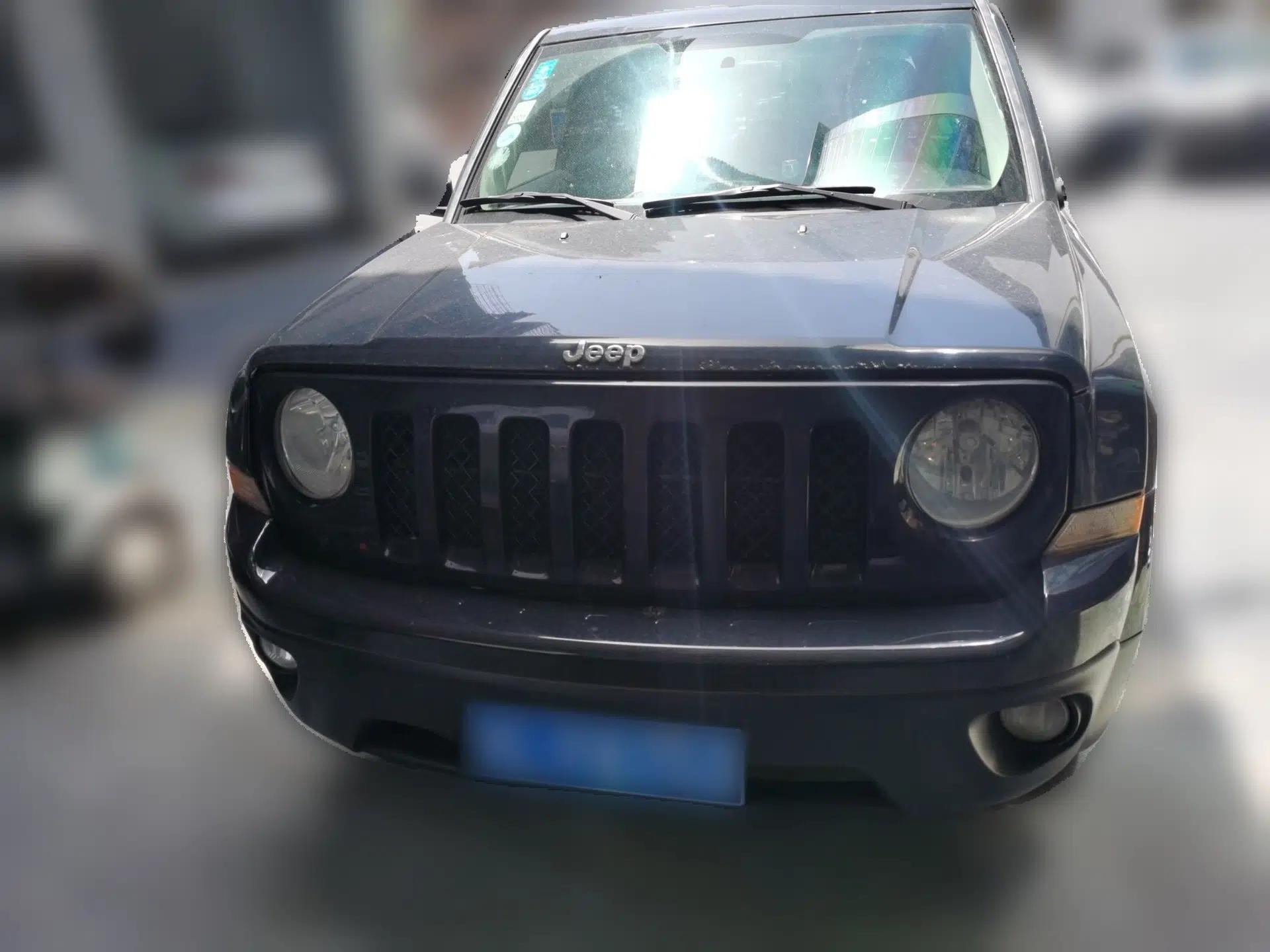 Jeep Patriot 2014 2.0L Sport Enhanced Edition — миниатюра 2