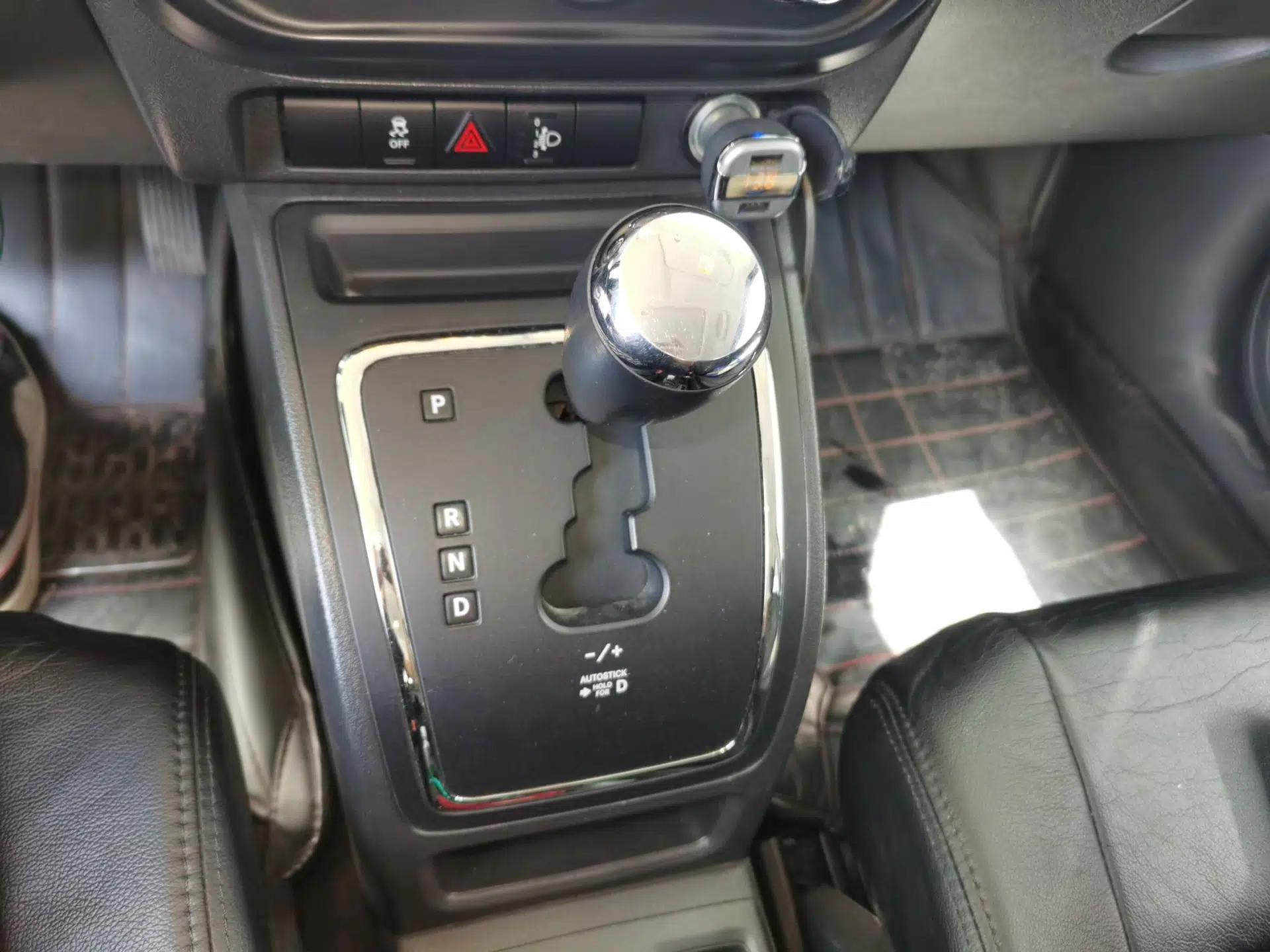 Jeep Patriot 2014 2.0L Sport Enhanced Edition — миниатюра 15