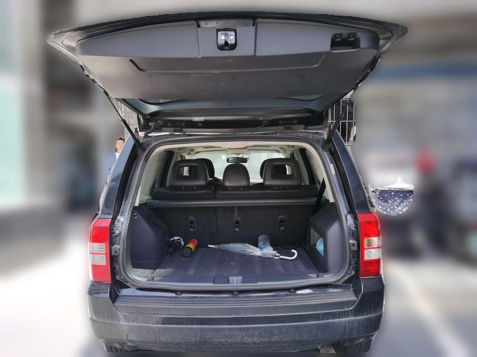 Jeep Patriot 2014 2.0L Sport Enhanced Edition — миниатюра 20