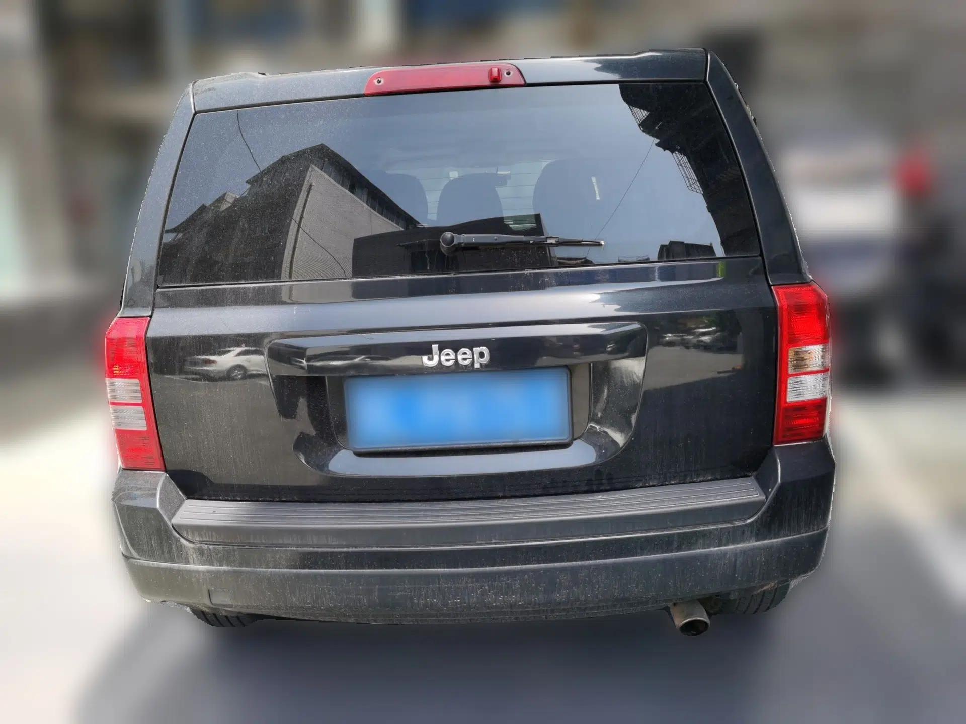 Jeep Patriot 2014 2.0L Sport Enhanced Edition — миниатюра 5