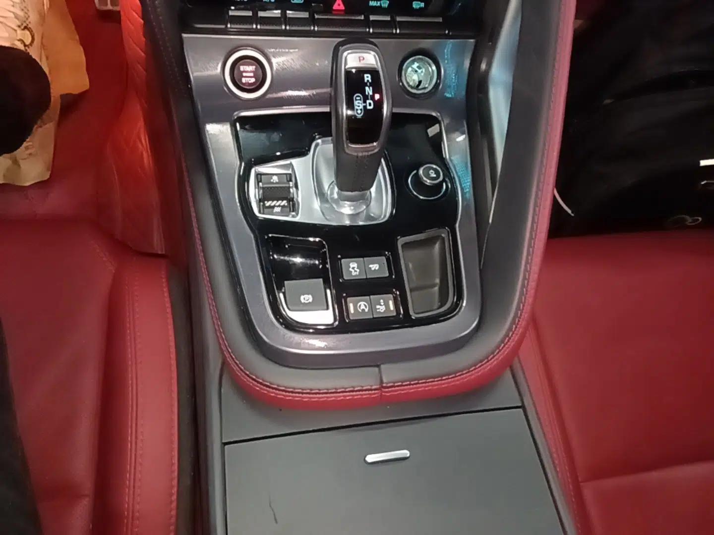 Jaguar F-TYPE 2021 P300 Rear-Drive First Edition Hardtop Version — миниатюра 16