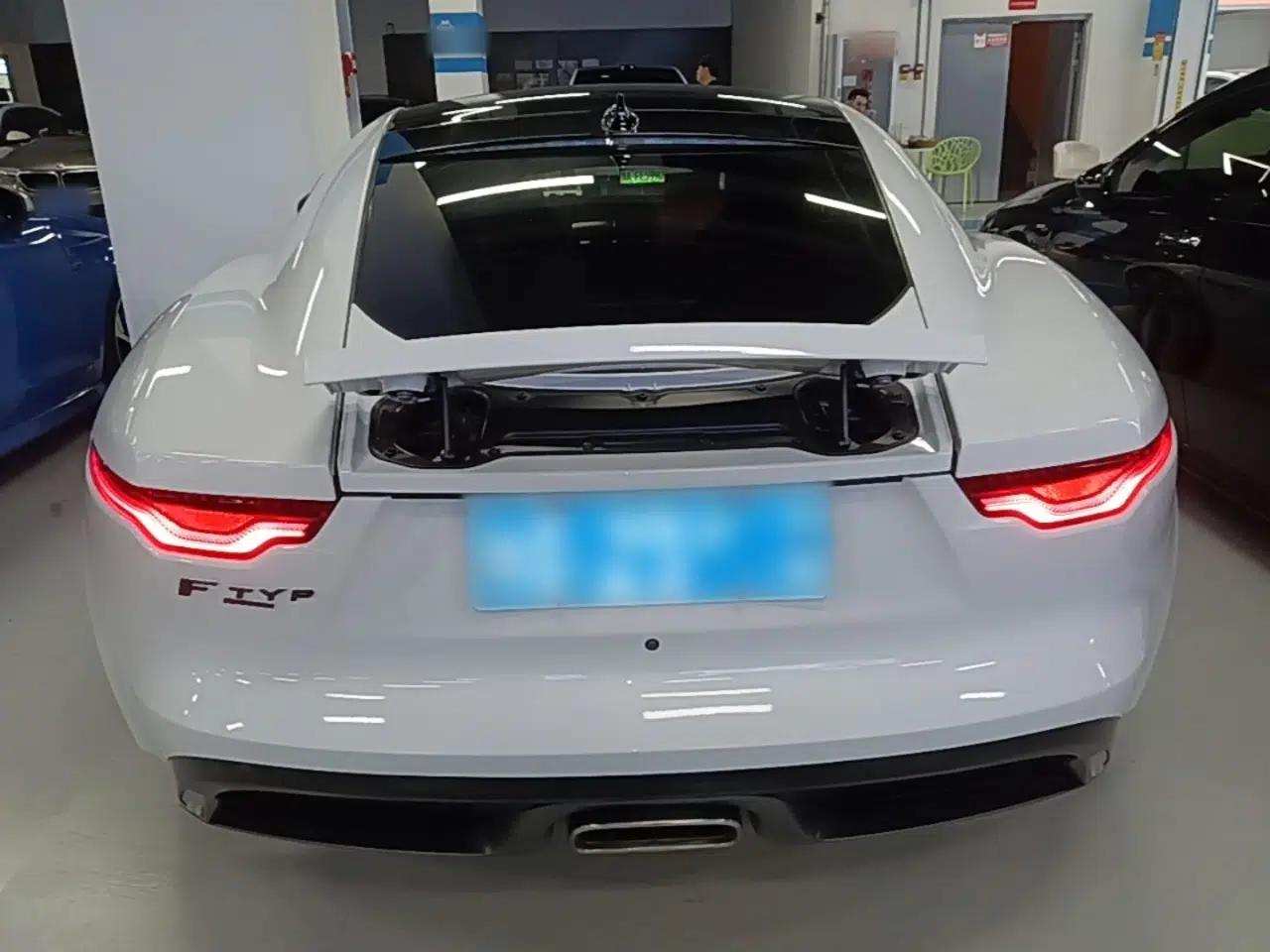 Jaguar F-TYPE 2021 P300 Rear-Drive First Edition Hardtop Version — миниатюра 3