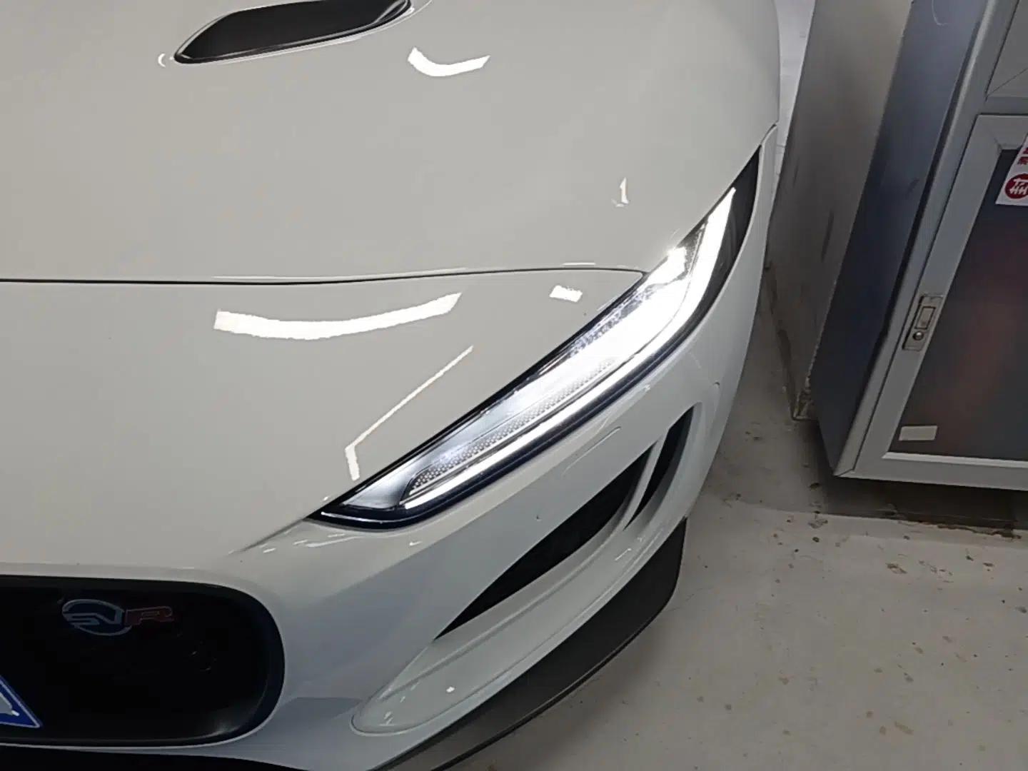 Jaguar F-TYPE 2021 P300 Rear-Drive First Edition Hardtop Version — миниатюра 5
