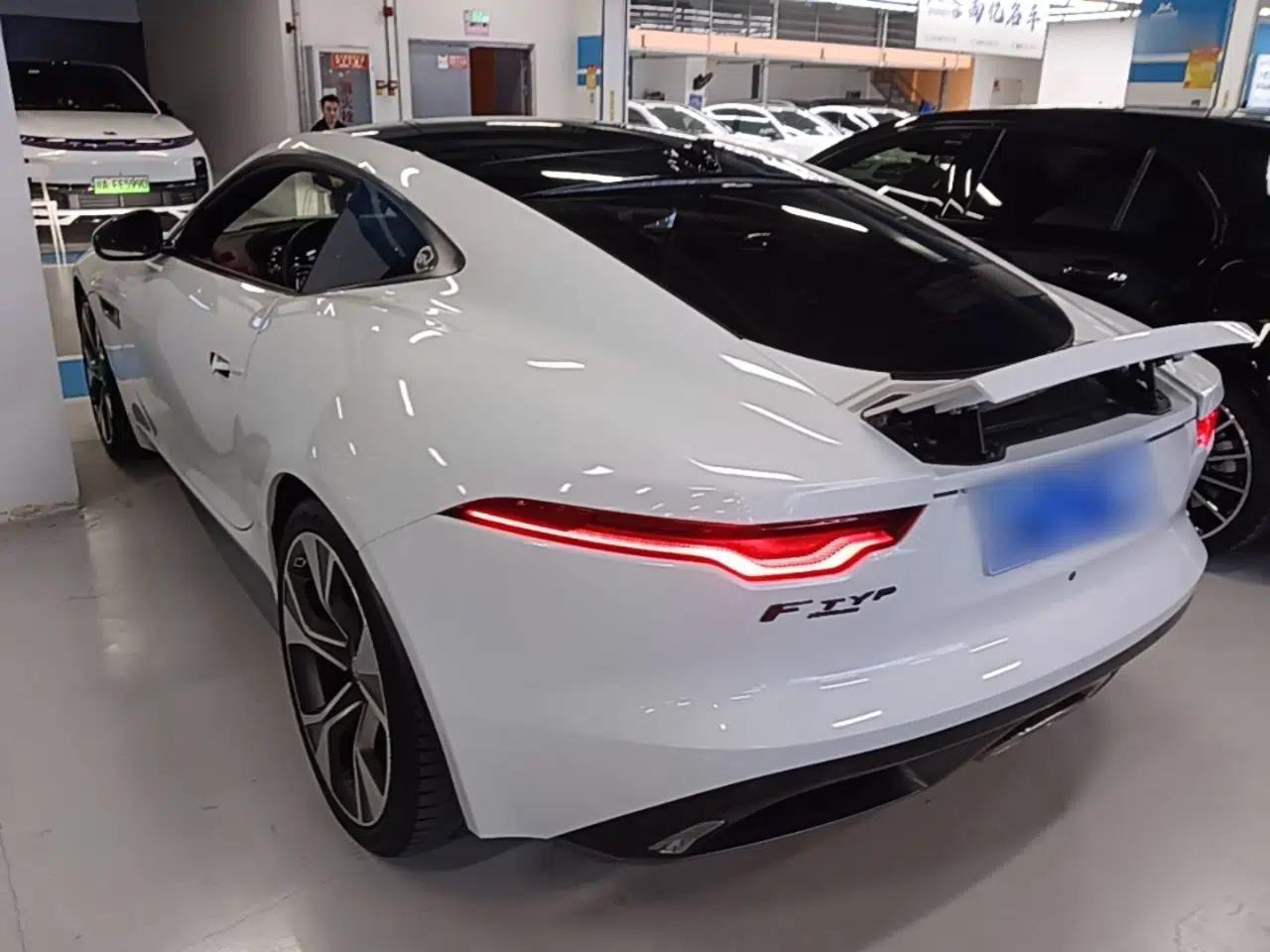 Jaguar F-TYPE 2021 P300 Rear-Drive First Edition Hardtop Version — миниатюра 7