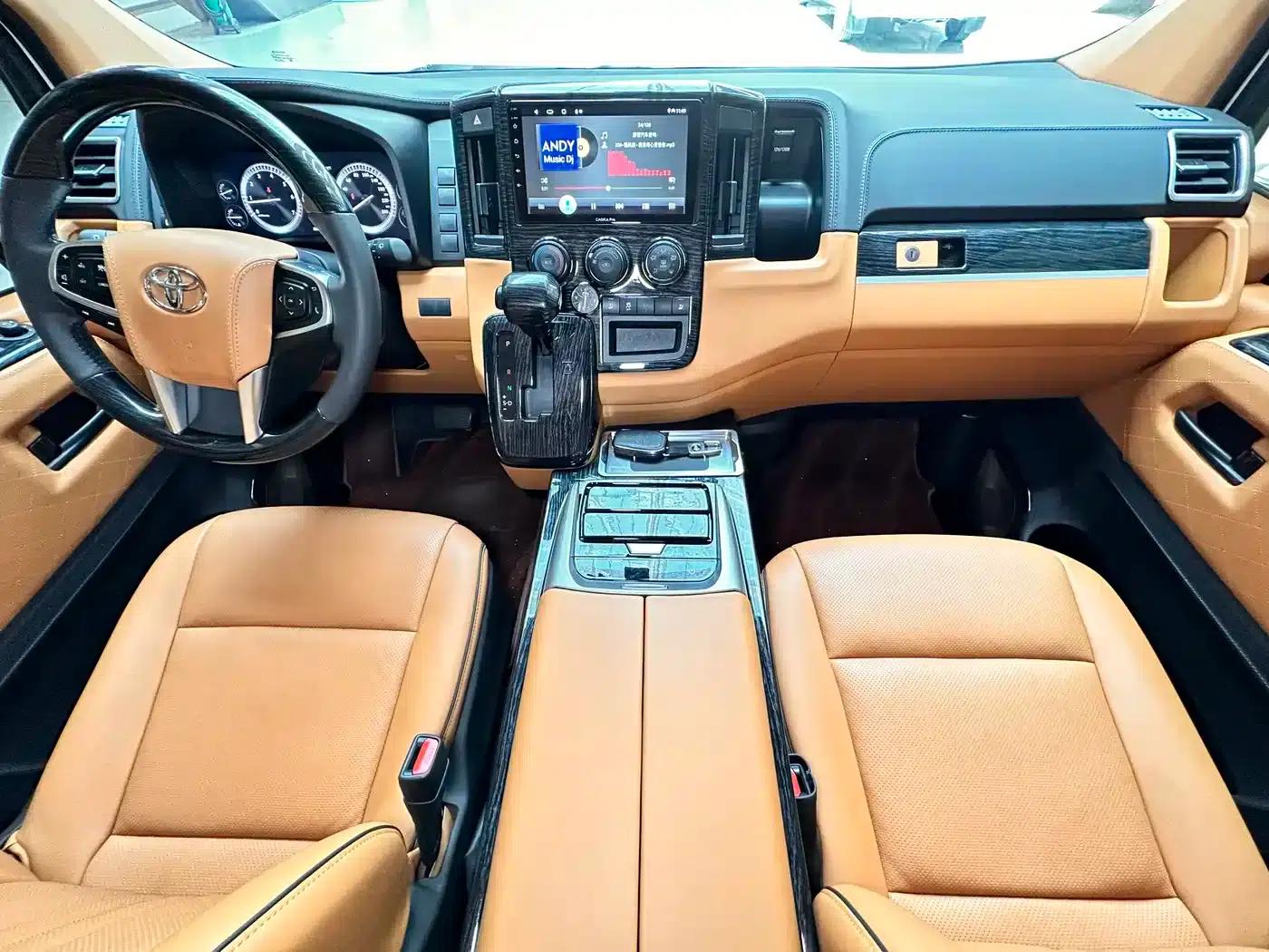 2023 HIACE 3.5L Automatic — миниатюра 11