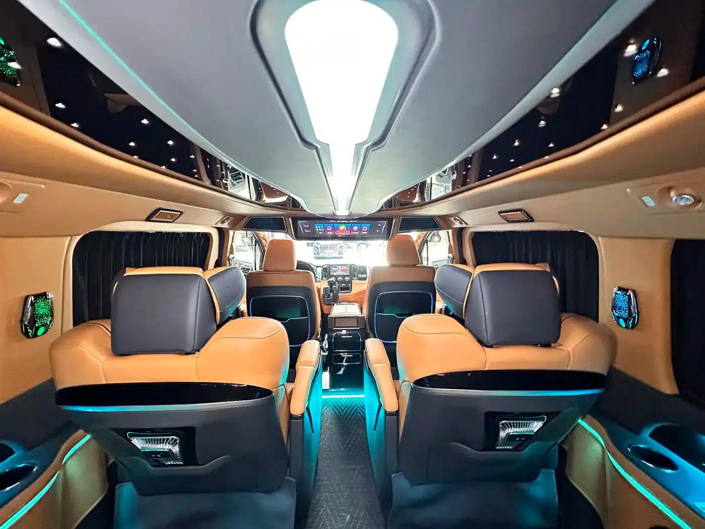 2023 HIACE 3.5L Automatic — миниатюра 20