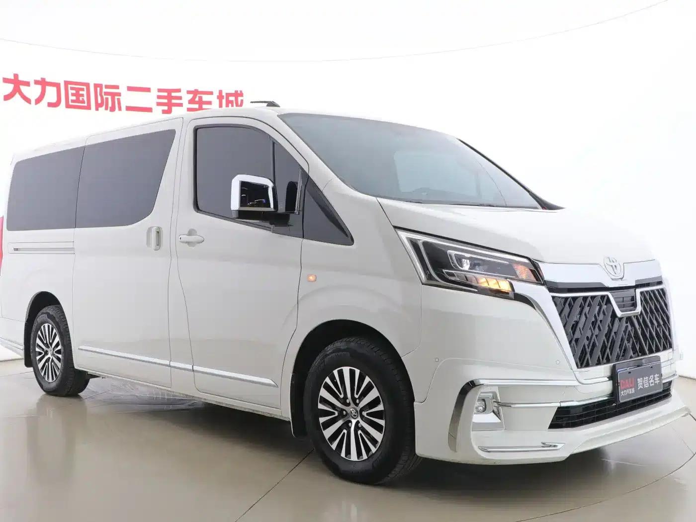 2023 HIACE 3.5L Automatic — миниатюра 3