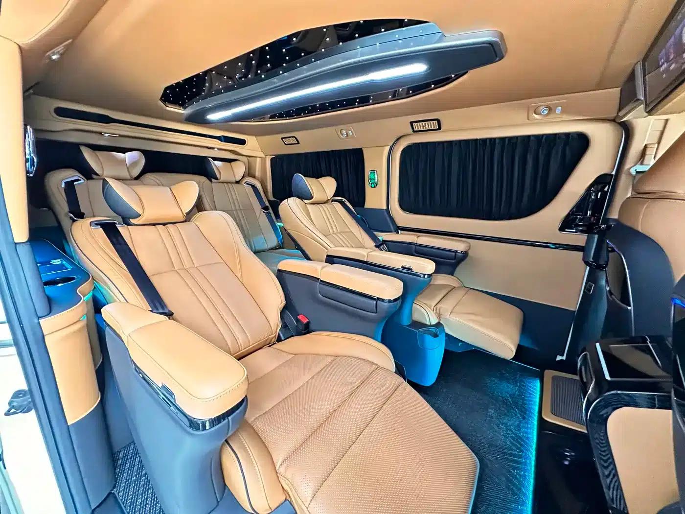 2023 HIACE 3.5L Automatic — миниатюра 23