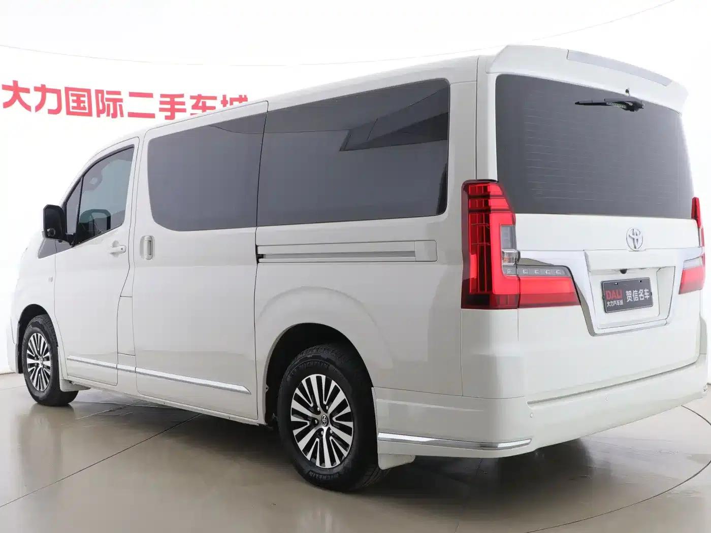 2023 HIACE 3.5L Automatic — миниатюра 29