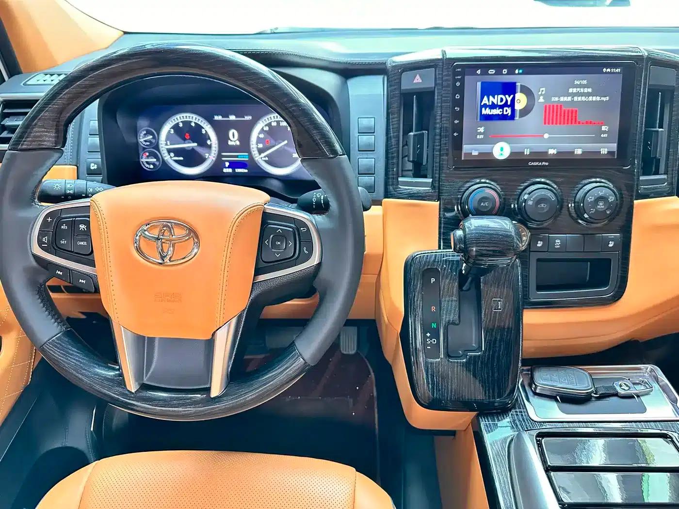 2023 HIACE 3.5L Automatic — миниатюра 5