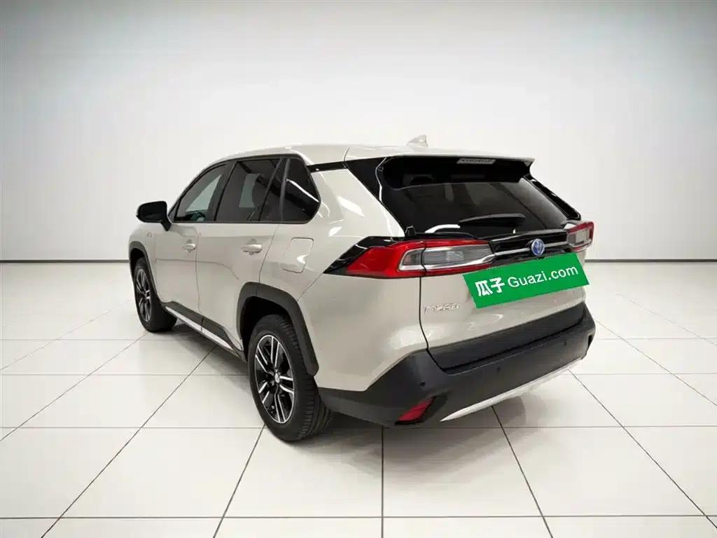 Highlander New Energy 2021 High-Performance Edition 2.5L Two-Wheel Drive Sport Edition — миниатюра 5