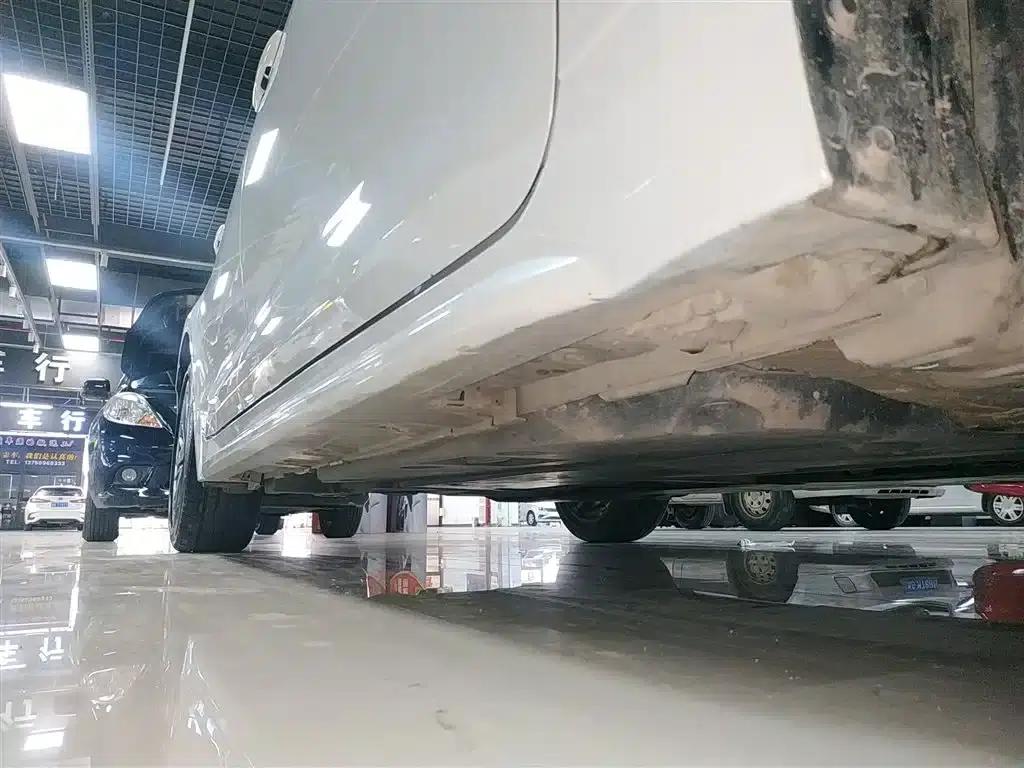 2023 Geely Lingshang 2.0L Luxury Edition — миниатюра 19