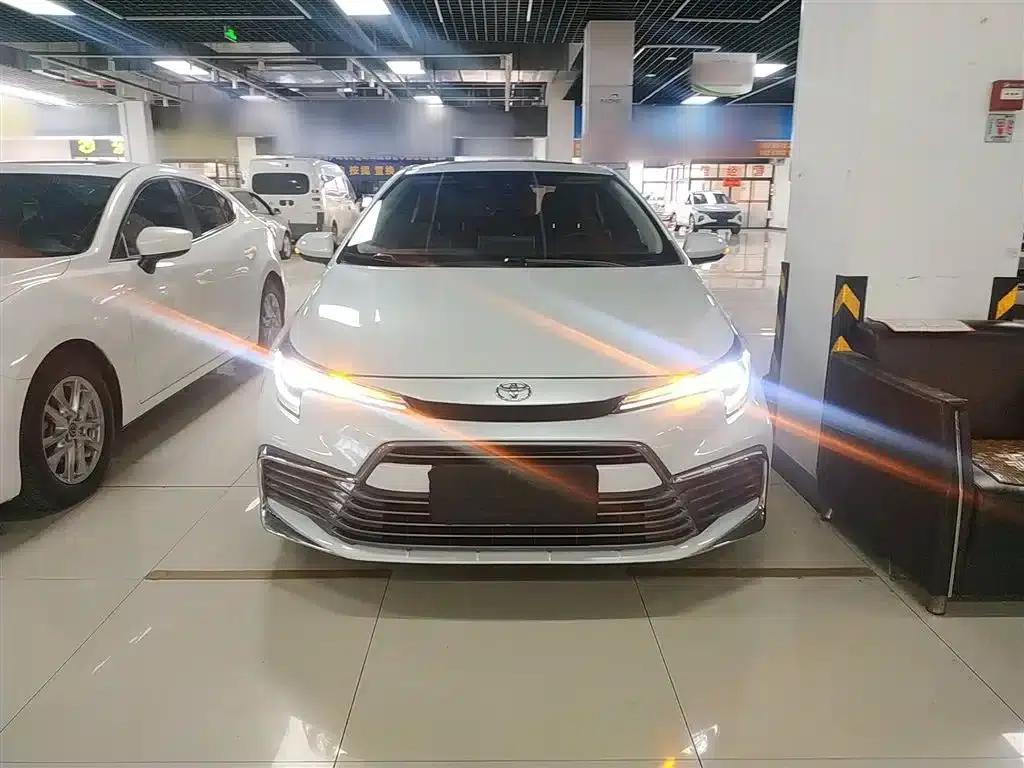 2023 Geely Lingshang 2.0L Luxury Edition — миниатюра 3