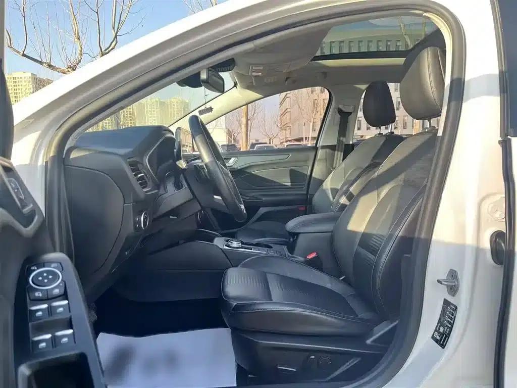 2020 Ford Focus Active EcoBoost 180 Automatic Sport Edition — миниатюра 13