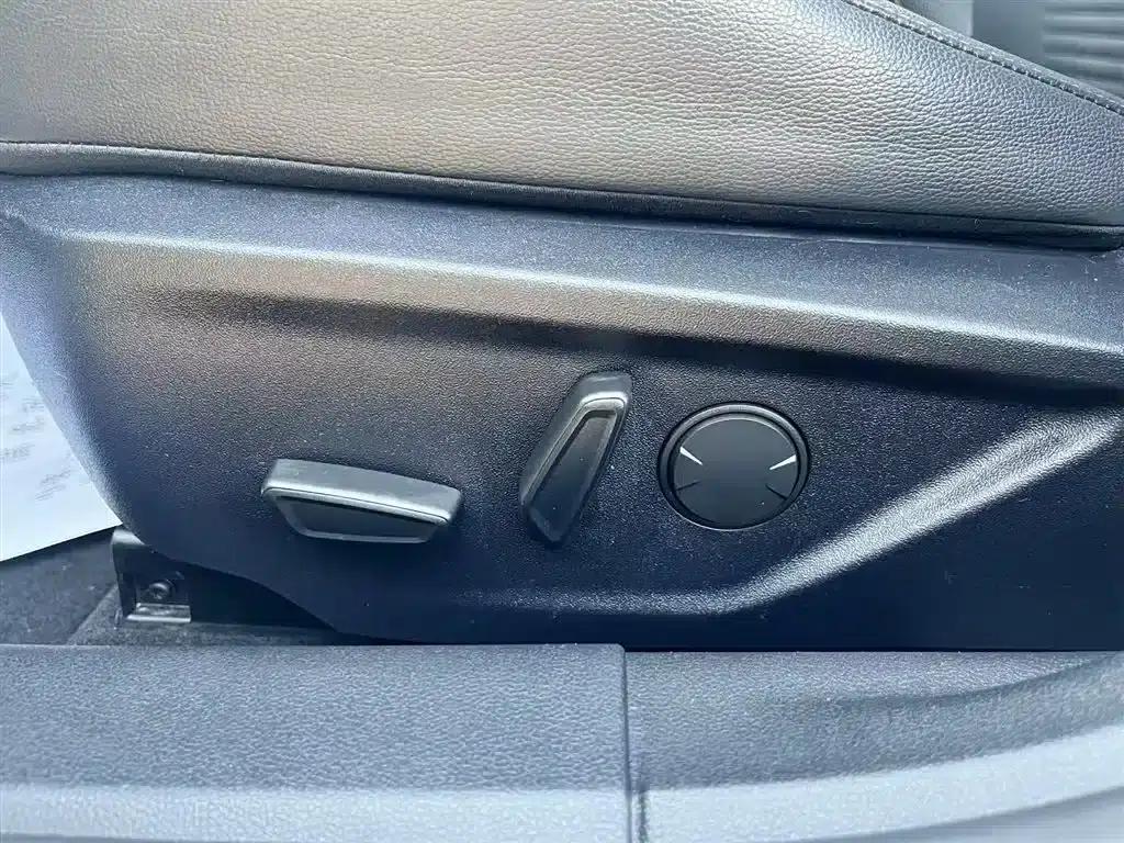 2020 Ford Focus Active EcoBoost 180 Automatic Sport Edition — миниатюра 16