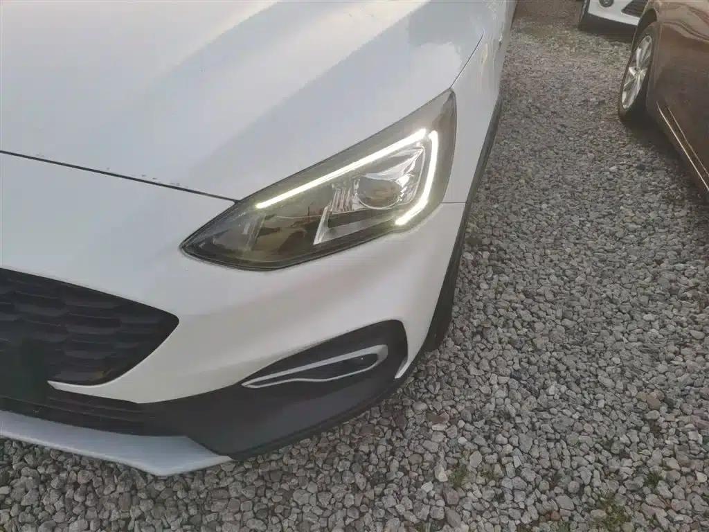 Ford Focus Active 2020 EcoBoost 180 Automatic Trend Edition — миниатюра 15