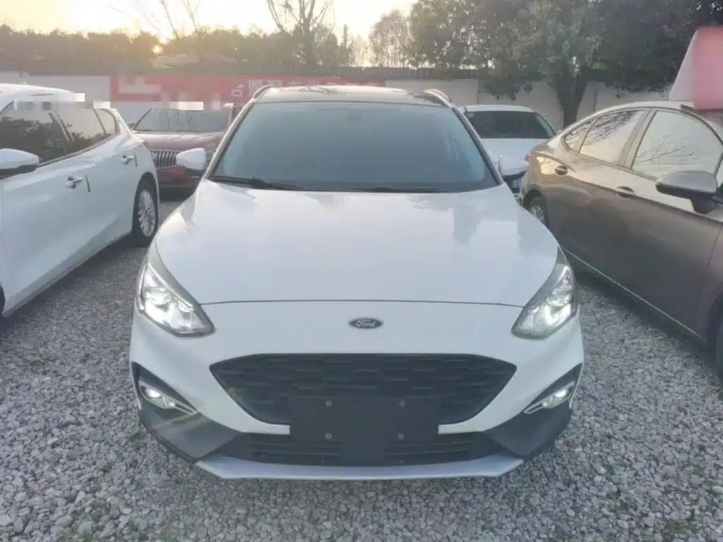 Ford Focus Active 2020 EcoBoost 180 Automatic Trend Edition — миниатюра 19