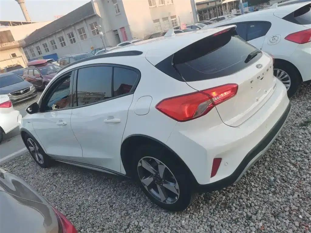 Ford Focus Active 2020 EcoBoost 180 Automatic Trend Edition — миниатюра 21