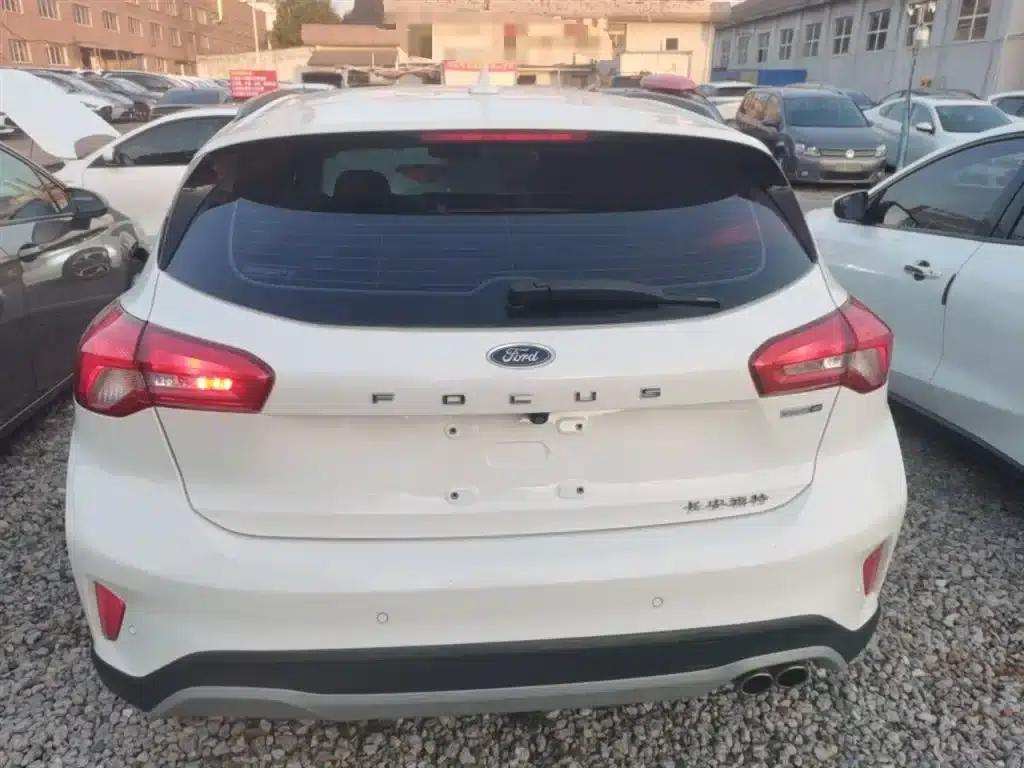 Ford Focus Active 2020 EcoBoost 180 Automatic Trend Edition — миниатюра 22