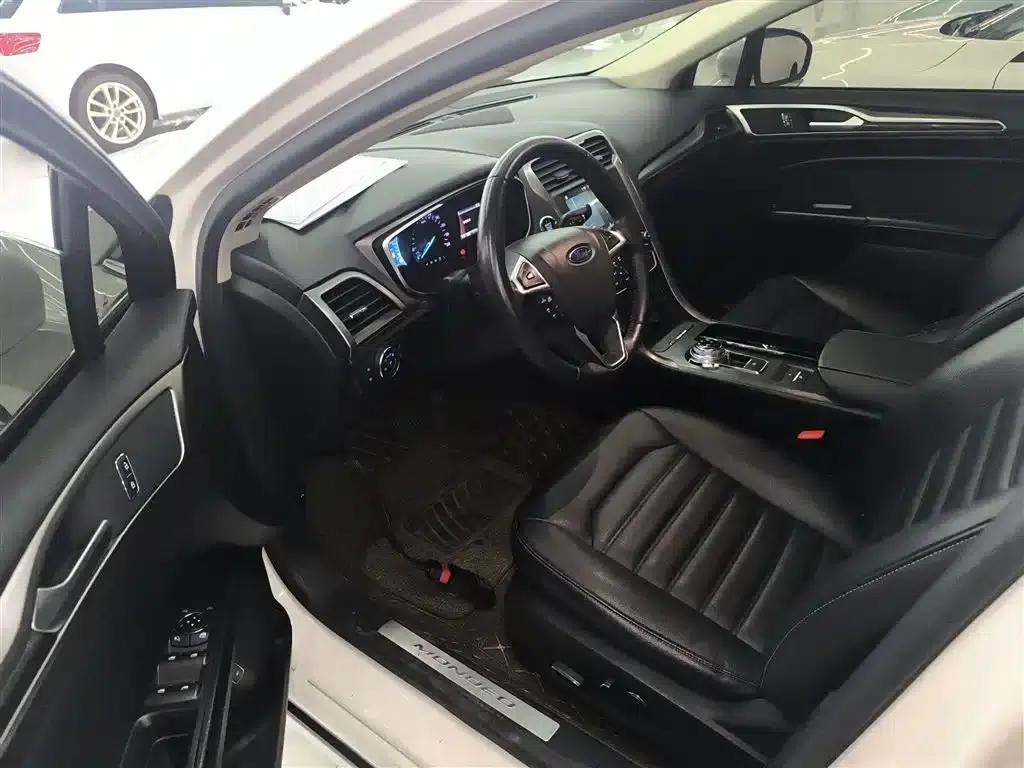 Mondeo PHEV 2018 2.0 PHEV Intelligent Control Fashion Model (National VI Emission Standard) — миниатюра 12