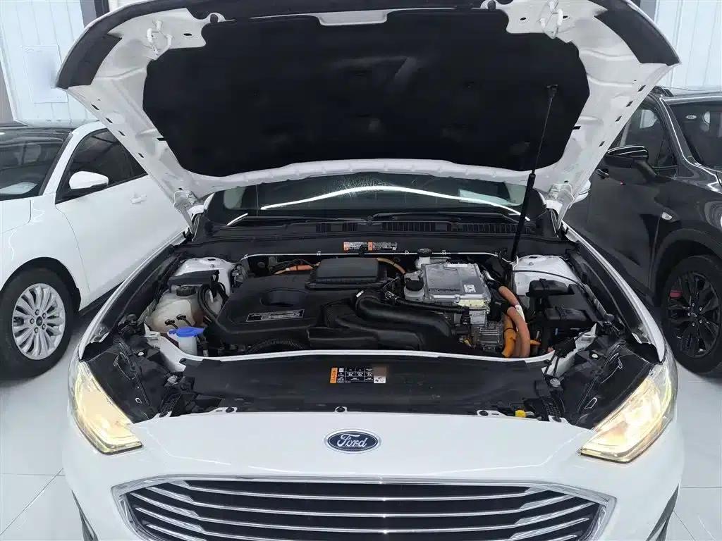 Mondeo PHEV 2018 2.0 PHEV Intelligent Control Fashion Model (National VI Emission Standard) — миниатюра 16