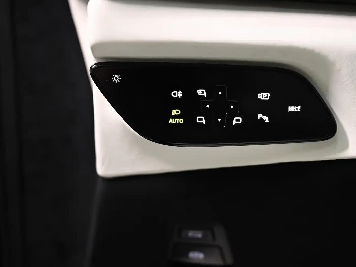 2023 Purosangue 6.5L V12 — миниатюра 13