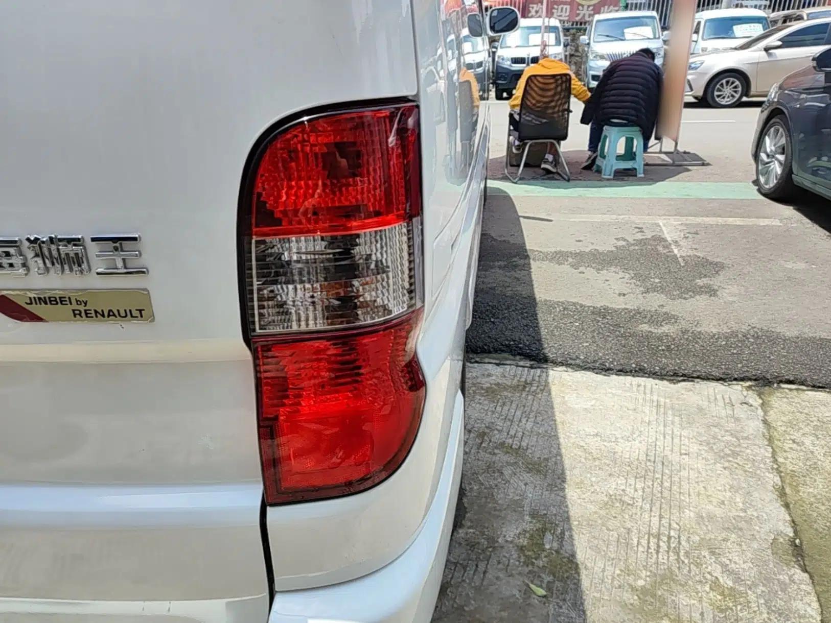 Jinbei Hiace King 2021 2.0L City Transport King Series Express Model Standard Top 6-Seater 1TZS — миниатюра 8
