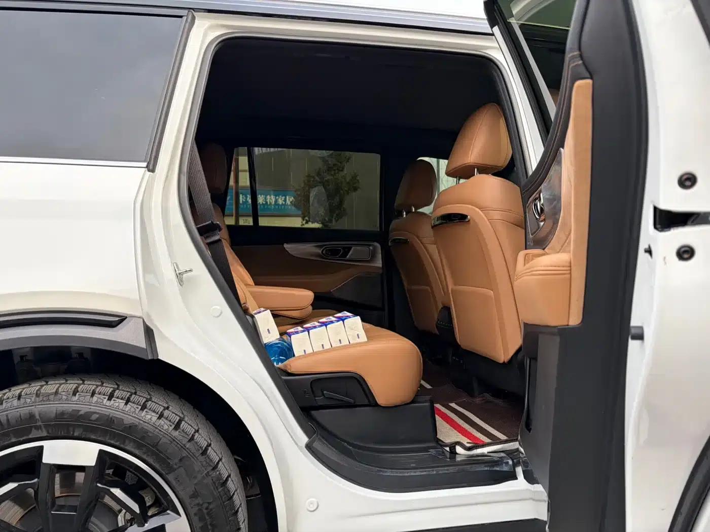 Trumpchi ES9 2024 PHEV 143km Traveler Max — миниатюра 13