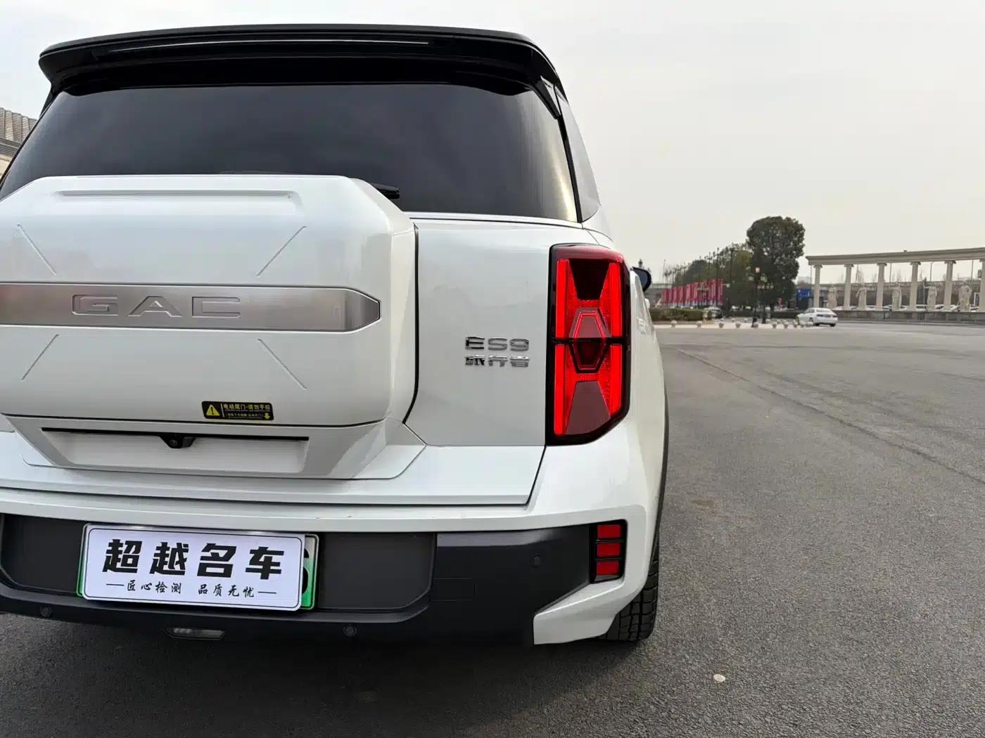 Trumpchi ES9 2024 PHEV 143km Traveler Max — миниатюра 17