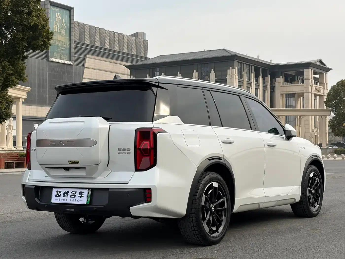 Trumpchi ES9 2024 PHEV 143km Traveler Max — миниатюра 4