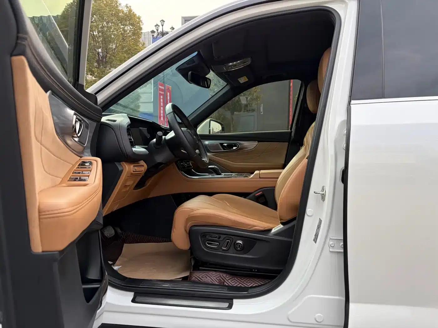 Trumpchi ES9 2024 PHEV 143km Traveler Max — миниатюра 9