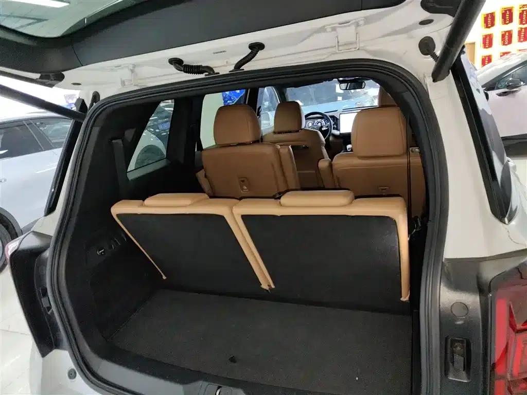 Trumpchi ES9 2024 PHEV 143km Traveler Max — миниатюра 19