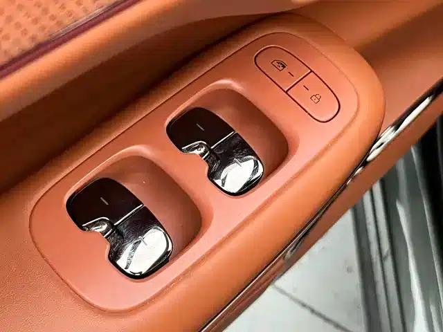 Trumpchi S7 2025 180km/h Ultra AWD LiDAR Edition — миниатюра 21