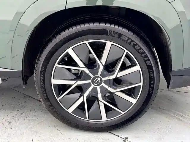 Trumpchi S7 2025 180km/h Ultra AWD LiDAR Edition — миниатюра 24
