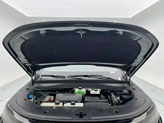 Trumpchi S7 2025 180km/h Ultra AWD LiDAR Edition — миниатюра 25