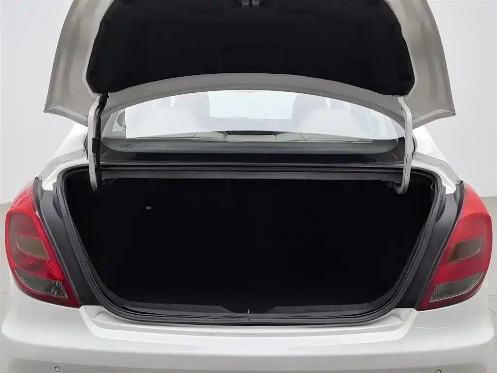 Trumpchi GA3S Vision 2014 1.6L Manual Elite Edition — миниатюра 16