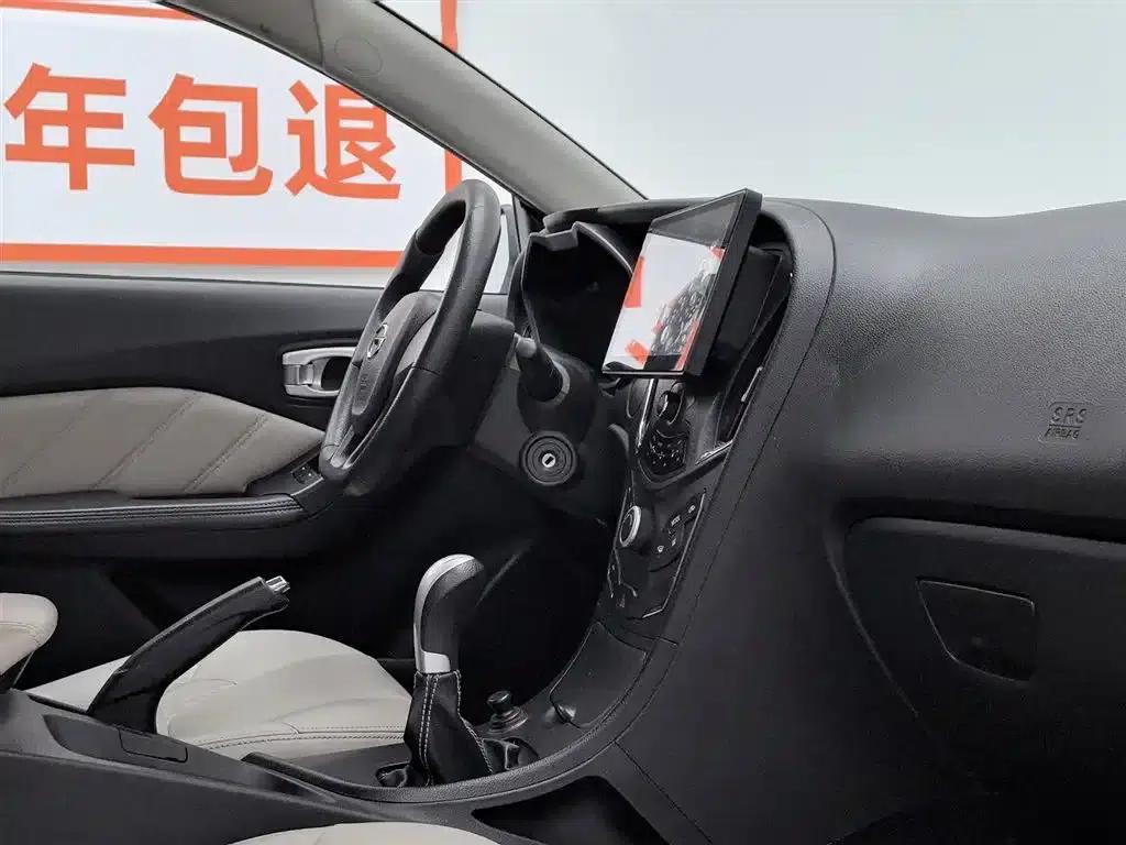Trumpchi GA3S Vision 2014 1.6L Manual Elite Edition — миниатюра 22