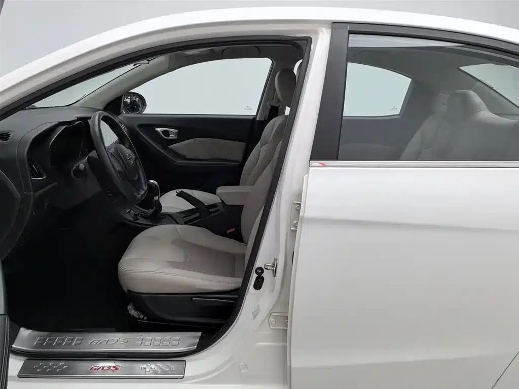 Trumpchi GA3S Vision 2014 1.6L Manual Elite Edition — миниатюра 10