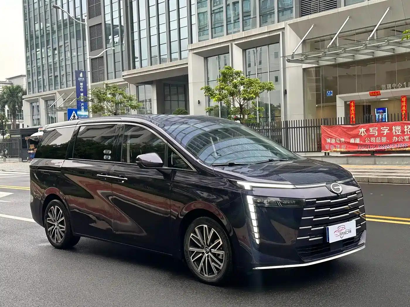 Trumpchi E8 2024 Glory Series 2.0L Glory Edition — миниатюра 3