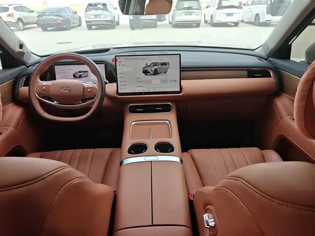 Trumpchi S9 2025 Model, Qiankun Ultra 6-Seater — миниатюра 10