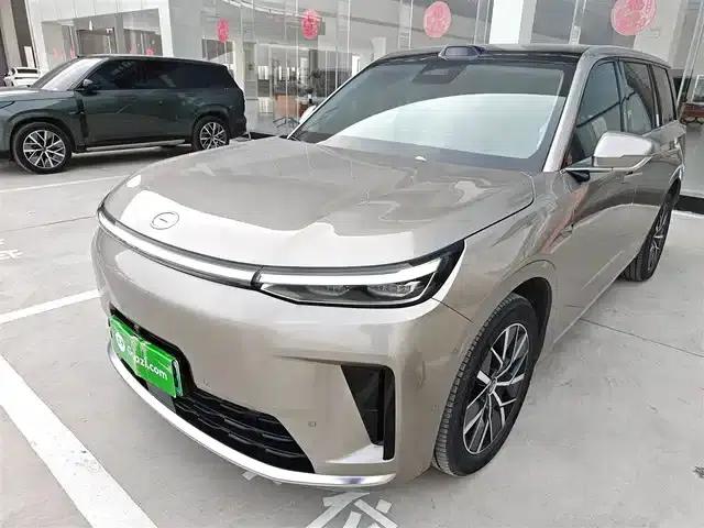 Trumpchi S9 2025 Model, Qiankun Ultra 6-Seater