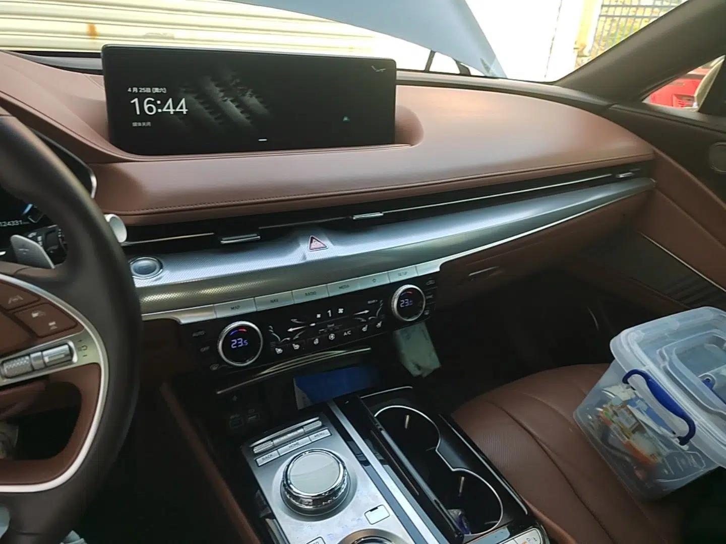 Genesis G80 2023 2.5T Four-Wheel-Drive Flagship Edition — миниатюра 16