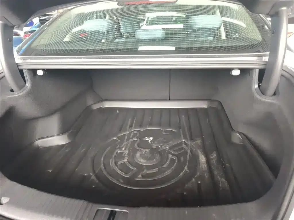 Hongqi H5 PHEV 2025 Model 170 Super Hybrid — миниатюра 19