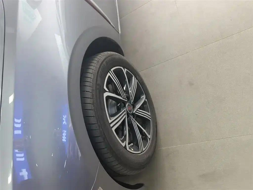 Hongqi H5 PHEV 2025 Model 170 Super Hybrid — миниатюра 23